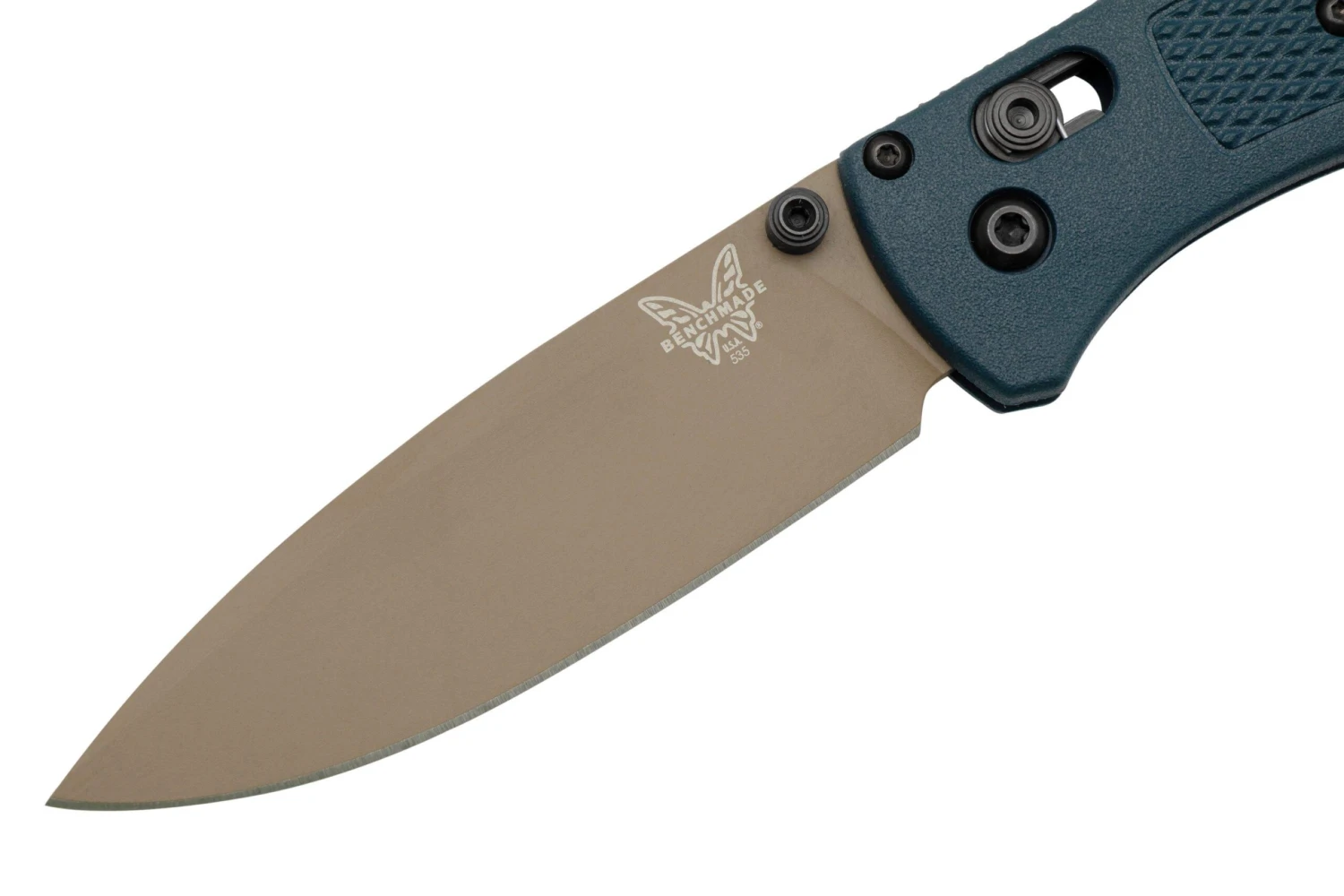 Benchmade Bugout 535FE-05 Crater Blue Grivory, Flat Dark Earth Cerakote, Couteau De Poche 5 Benchmade Bugout 535FE-05 Crater Blue Grivory, Flat Dark Earth Cerakote, Couteau De Poche – Image 3