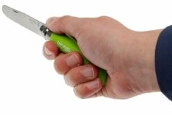 Opinel 'My First Opinel', Vert Pomme 12 Opinel 'My First Opinel', Vert Pomme -Magasin de couteaux OPT001700 05 opinel my first opinel apple green opt001700 d5