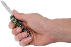 Victorinox Huntsman Camouflage 1.3713.94 Couteau Suisse -Magasin de couteaux VT1 3713 94 05 victorinox