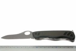 Victorinox Soldier 0.8461.MWCH Couteau Suisse -Magasin de couteaux VT8461MWCH 08 victorinox soldatenmes vt8461mwch d8
